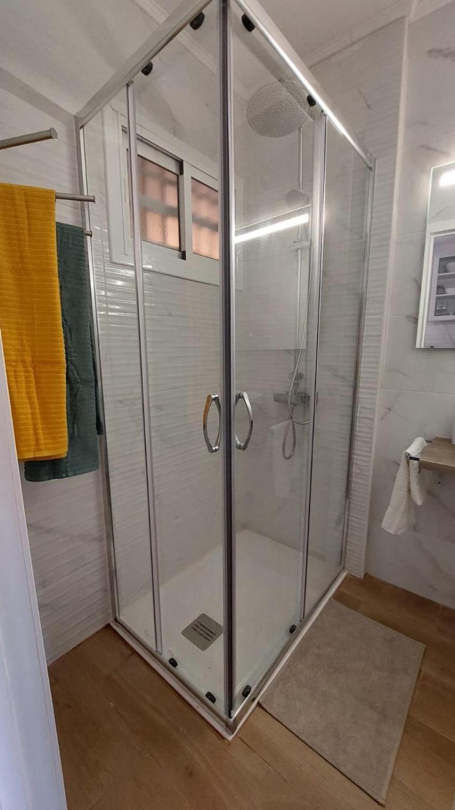 Beautiful Flat Apartment เบนัลมาเดนา ภายนอก รูปภาพ