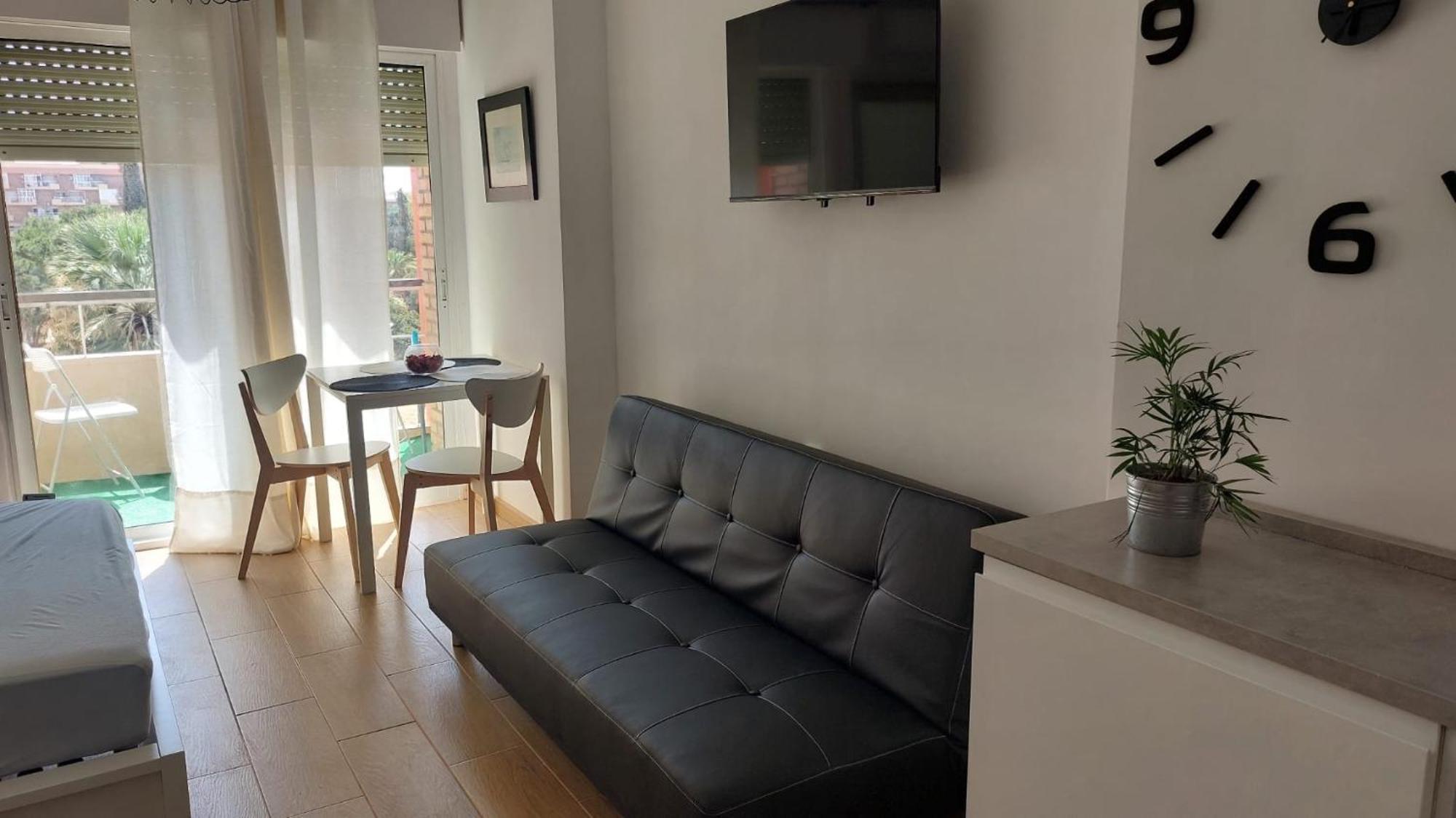 Beautiful Flat Apartment เบนัลมาเดนา ภายนอก รูปภาพ